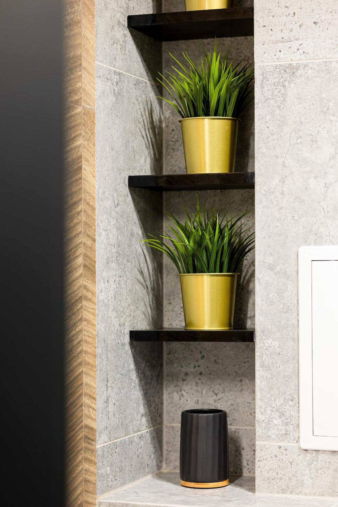 Modern Black & Wooden Apartment Warsaw Near The Airport By Noclegi Renters Екстериор снимка